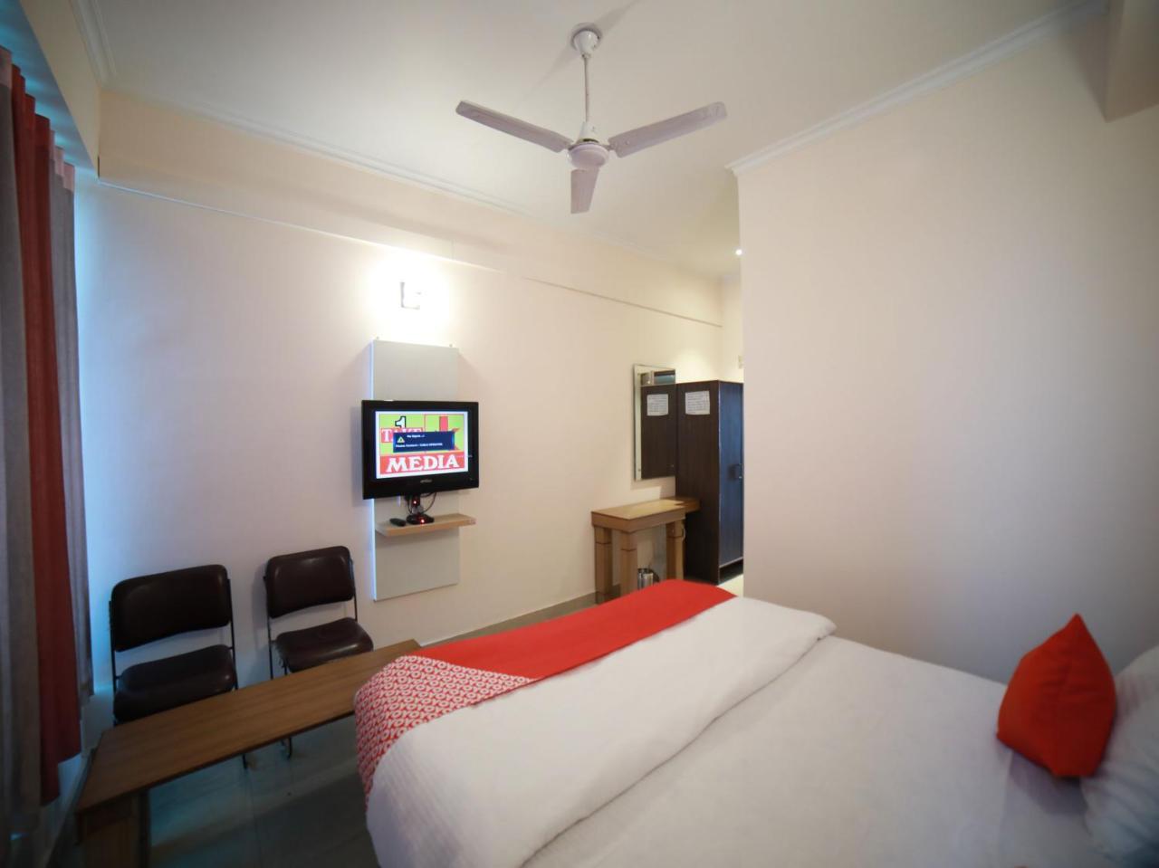 Oyo 15561 Corporate Villa Dzsammu Kültér fotó